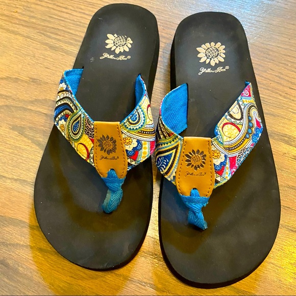 Yellow Box Shoes - Yellow Box Blue Paisley Flip Flops